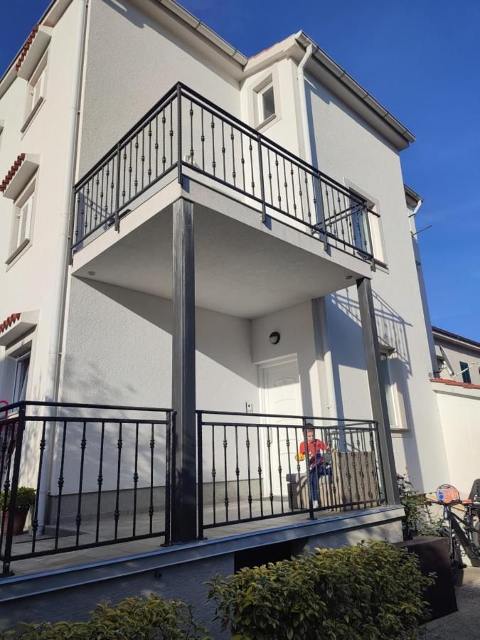 Apartments Kraljic I Baška Chambre photo