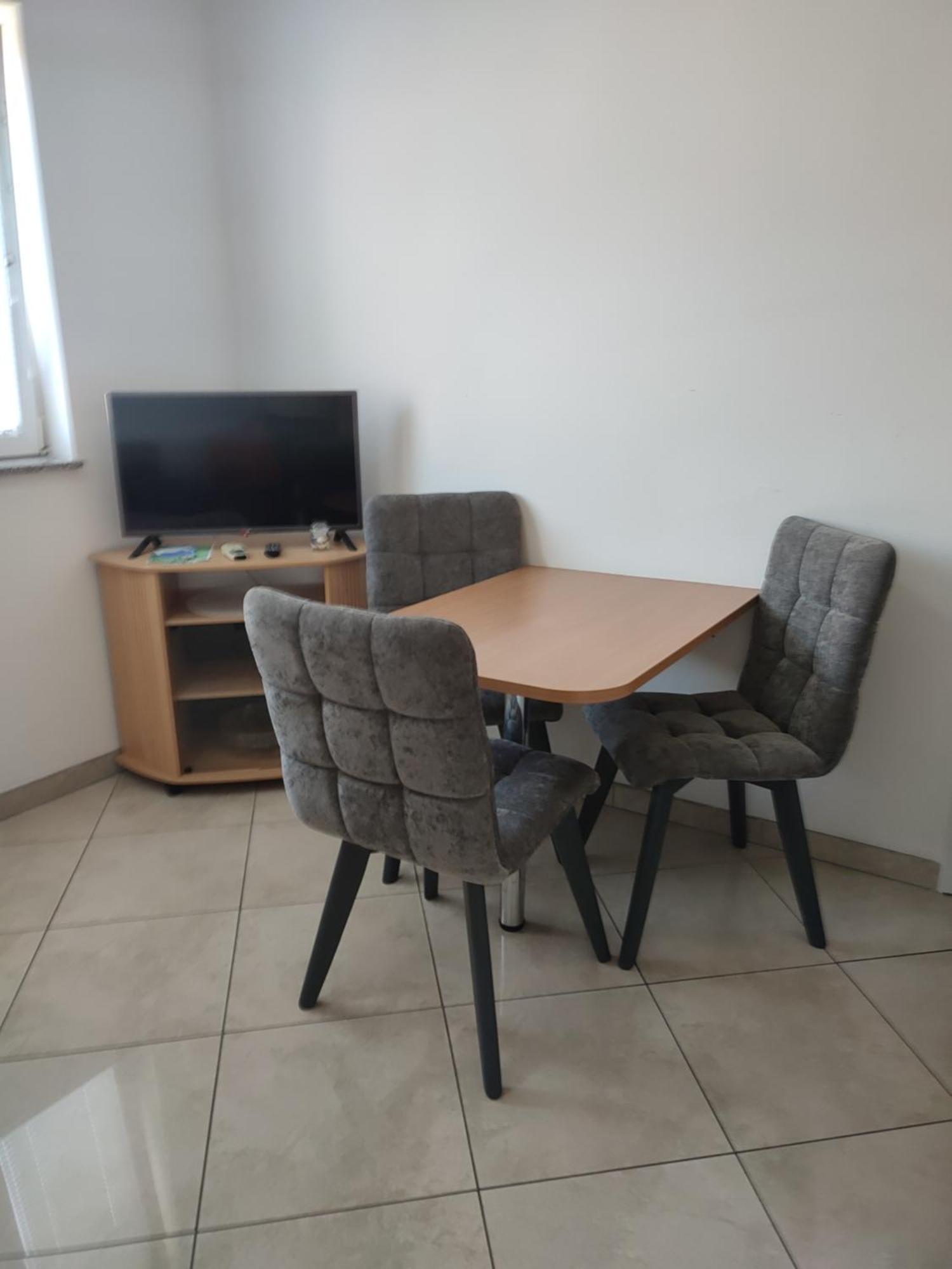 Apartments Kraljic I Baška Chambre photo